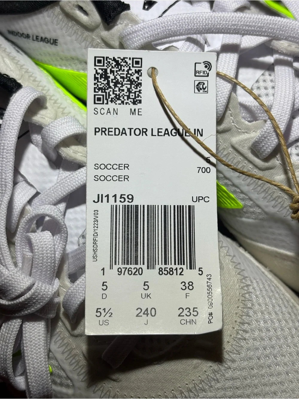 adidas Predator Indoor Soccer Shoes Sneakers JI1159 White Neon Yellow Men’s 5.5